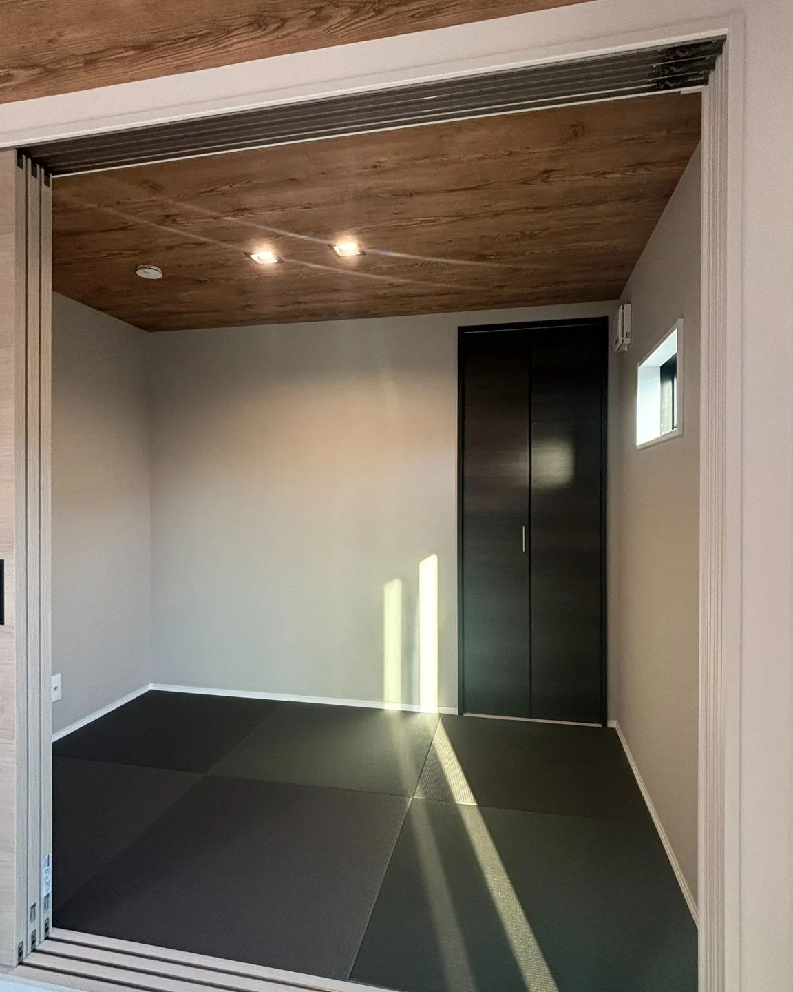『穏やかに暮らす、グレージュの家🏡』